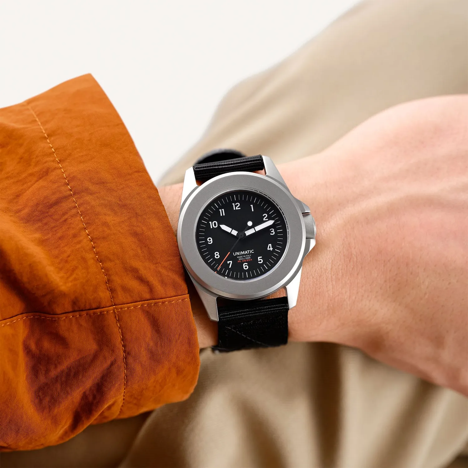 Unimatic Modello Quattro UT4 horloge zwart quartz