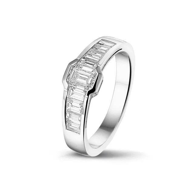 Juwelier Ripassa wit gouden ring diamanten