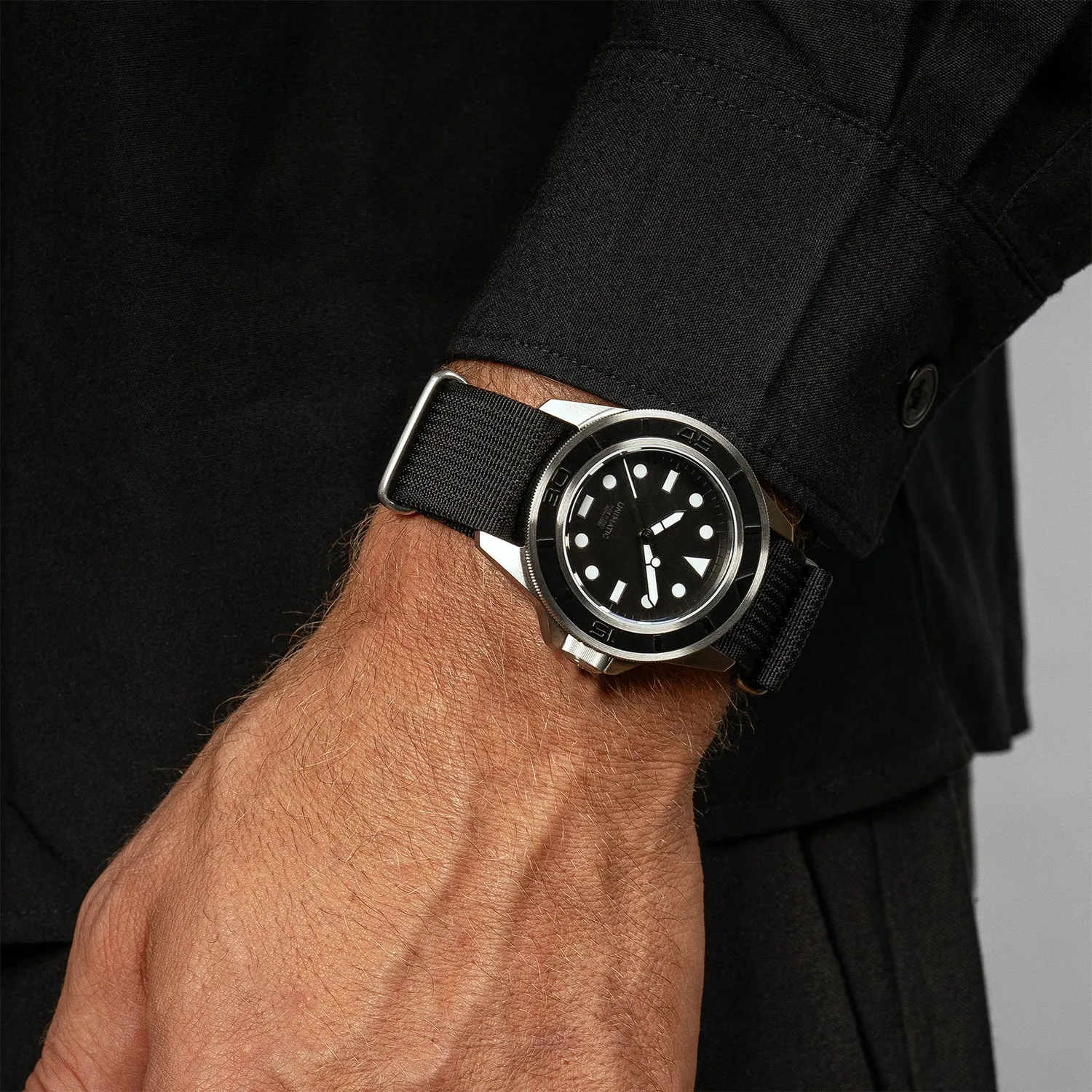 Unimatic Modello Uno U1-AEB duikhorloge zwart automaat