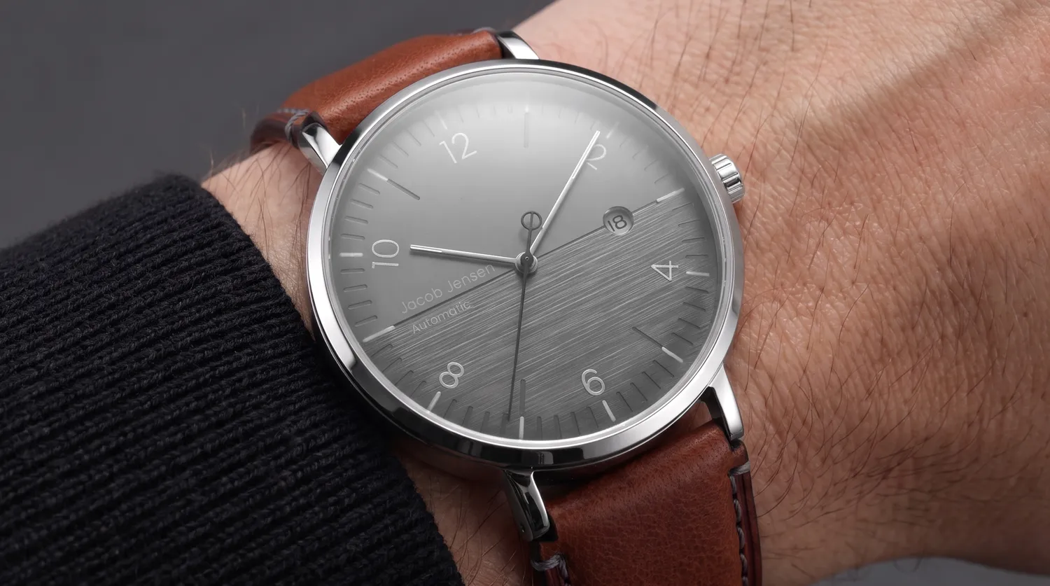 Jacob Jensen Aekvator 2006 horloge warmgrijs