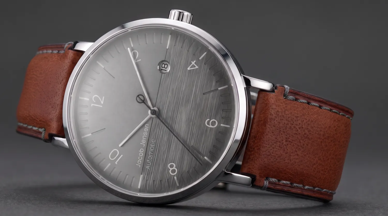 Jacob Jensen Aekvator 2006 horloge warmgrijs
