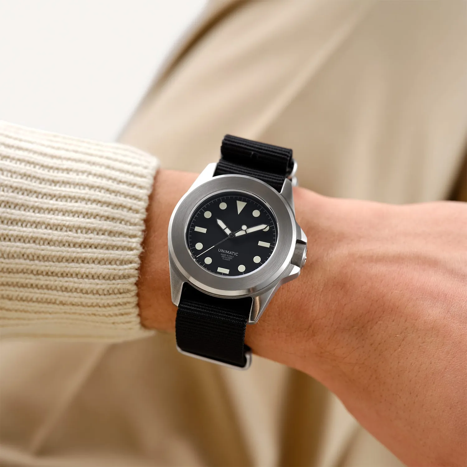 Unimatic Modello Quattro UC4 horloge zwart NATO