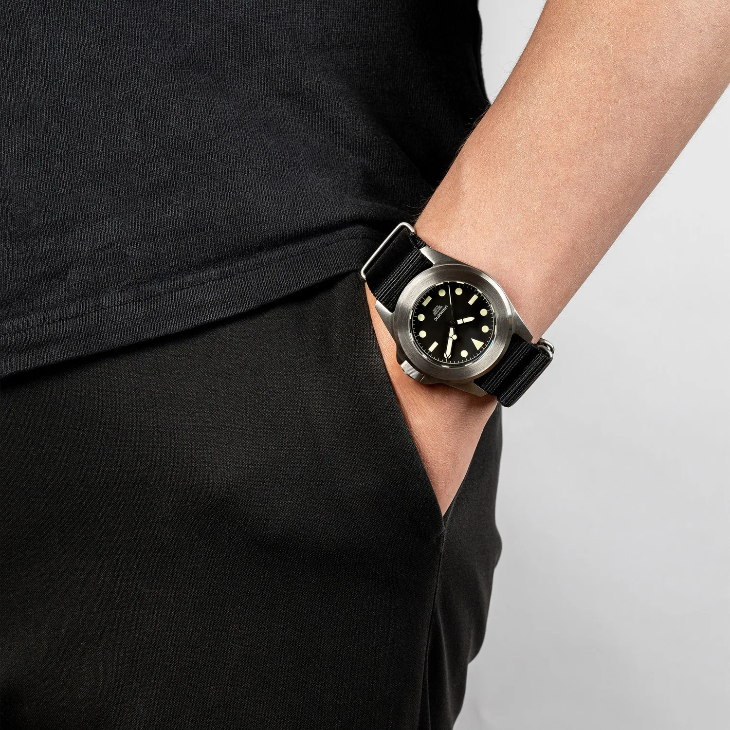 Unimatic Modello Quattro UC4 horloge zwart NATO