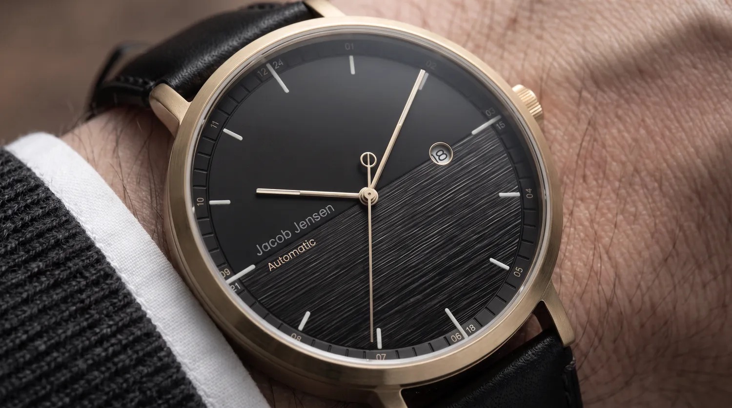 Jacob Jensen Aekvator 1004 horloge zwart goud 42 mm