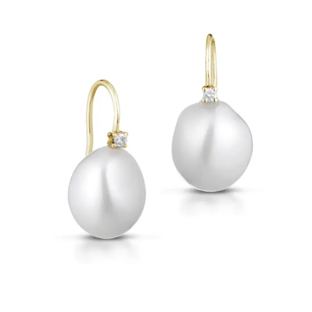 Juwelier Ripassa parel oorhangers met diamant